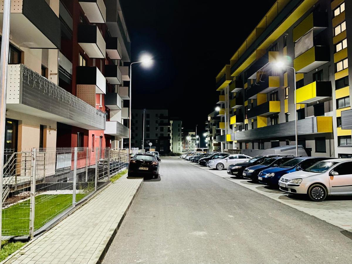 Royal Apartment Braşov Esterno foto